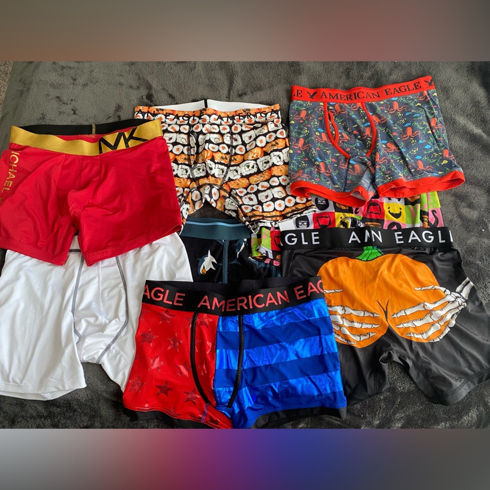 Bundle of Men’s Medium Name Brand Underwear